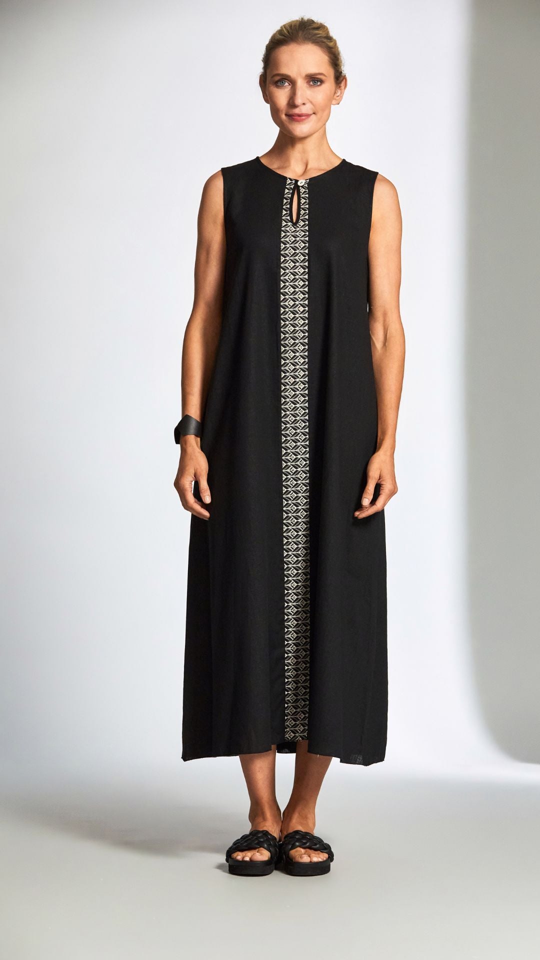 Peruzzi - Contrast Linen Dress