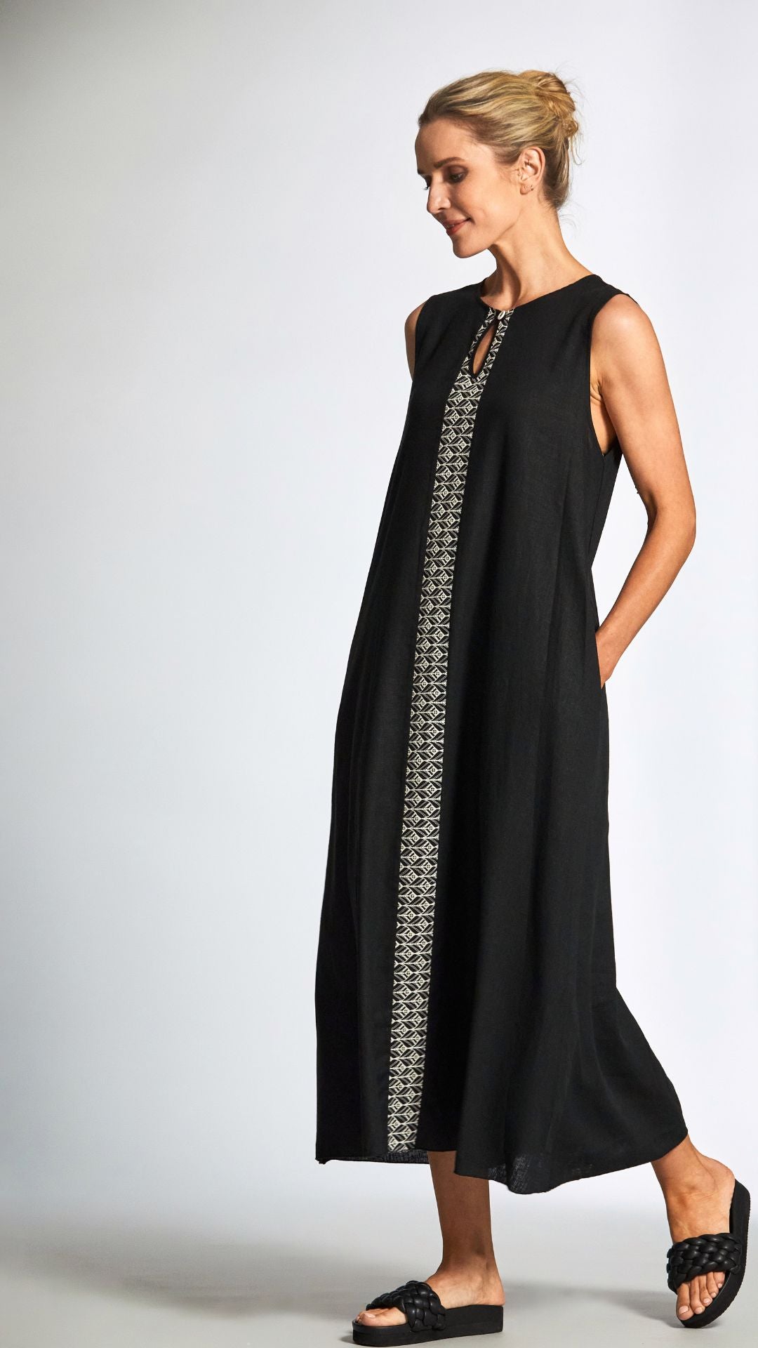 Peruzzi - Contrast Linen Dress