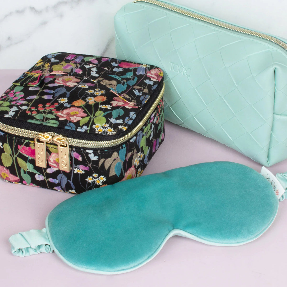 Liberty Jewelry Cube