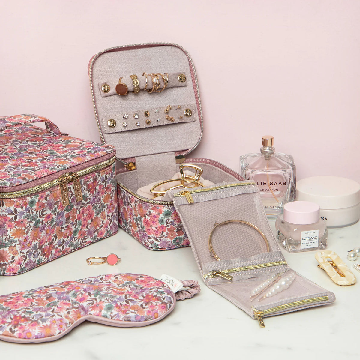 Liberty Jewelry Cube