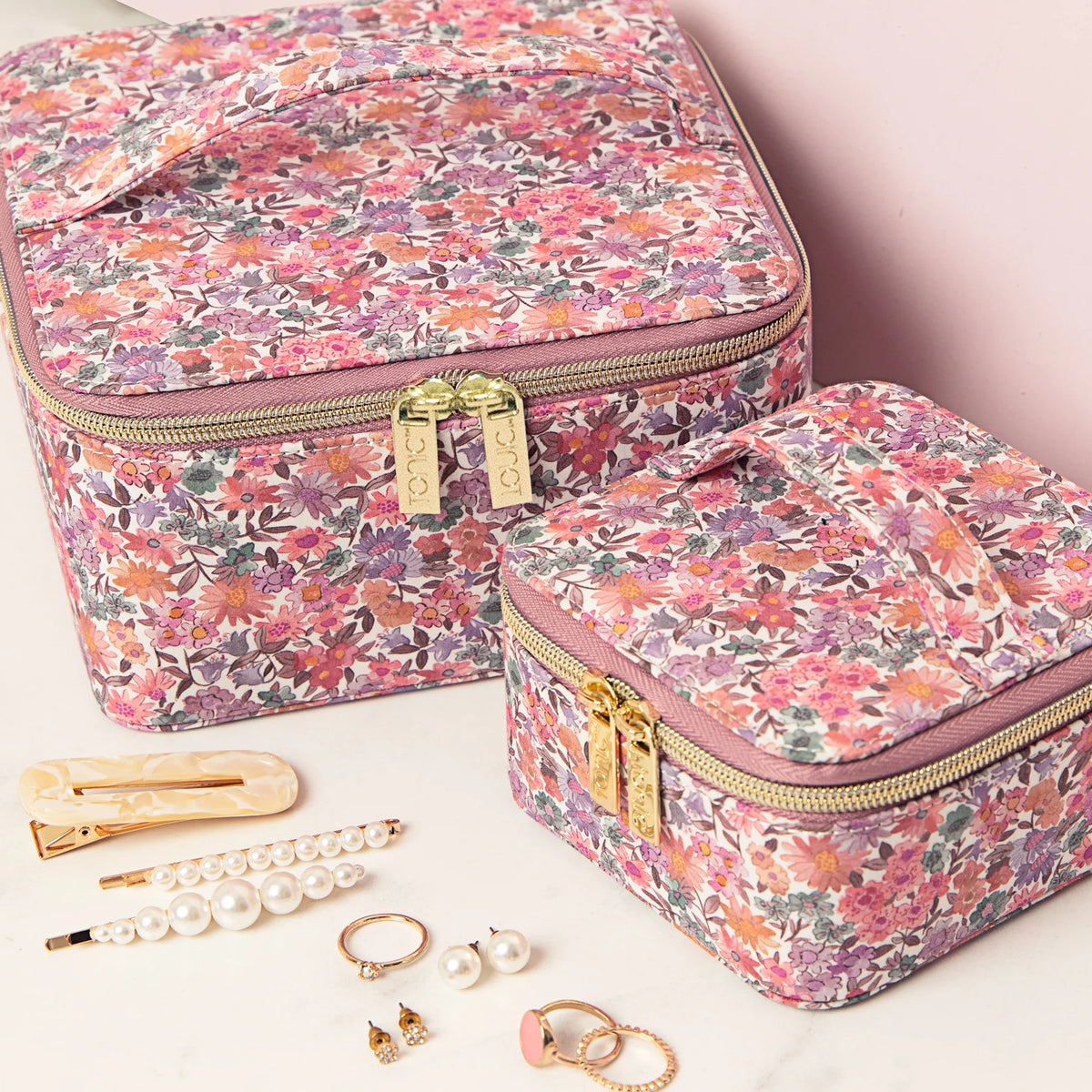 Liberty Jewelry Cube