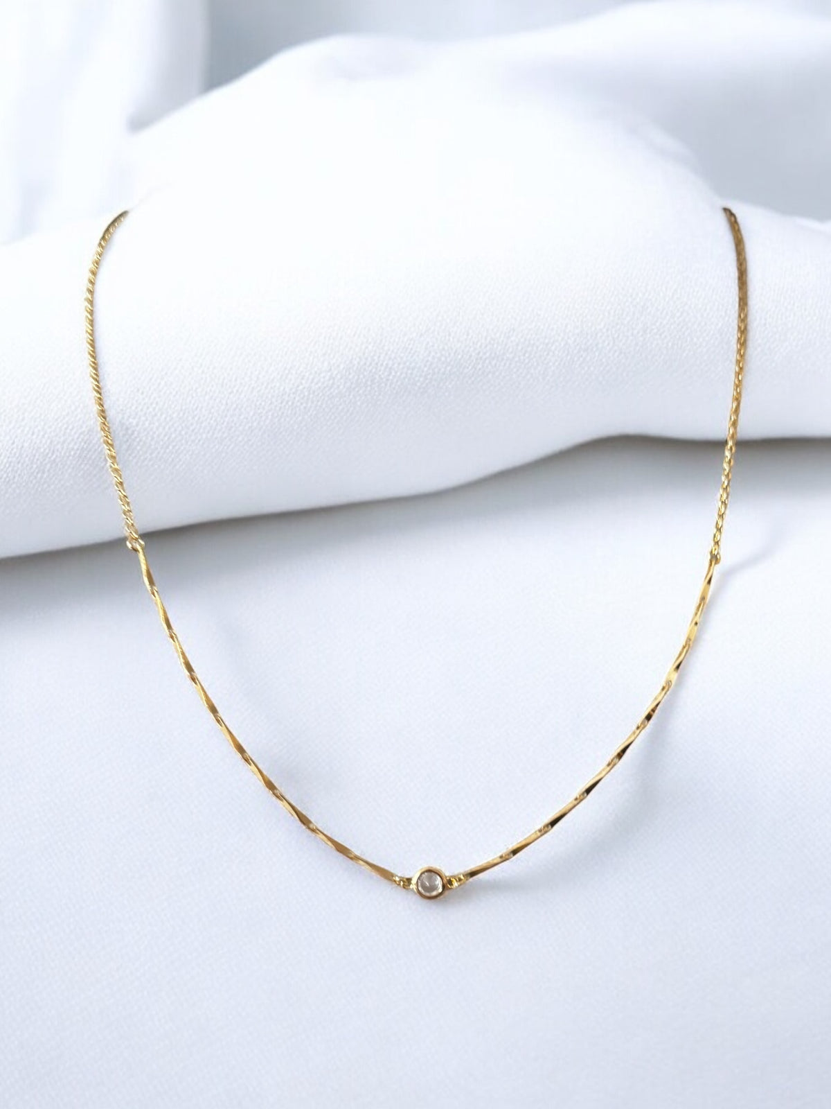 Single Zirconia Necklace