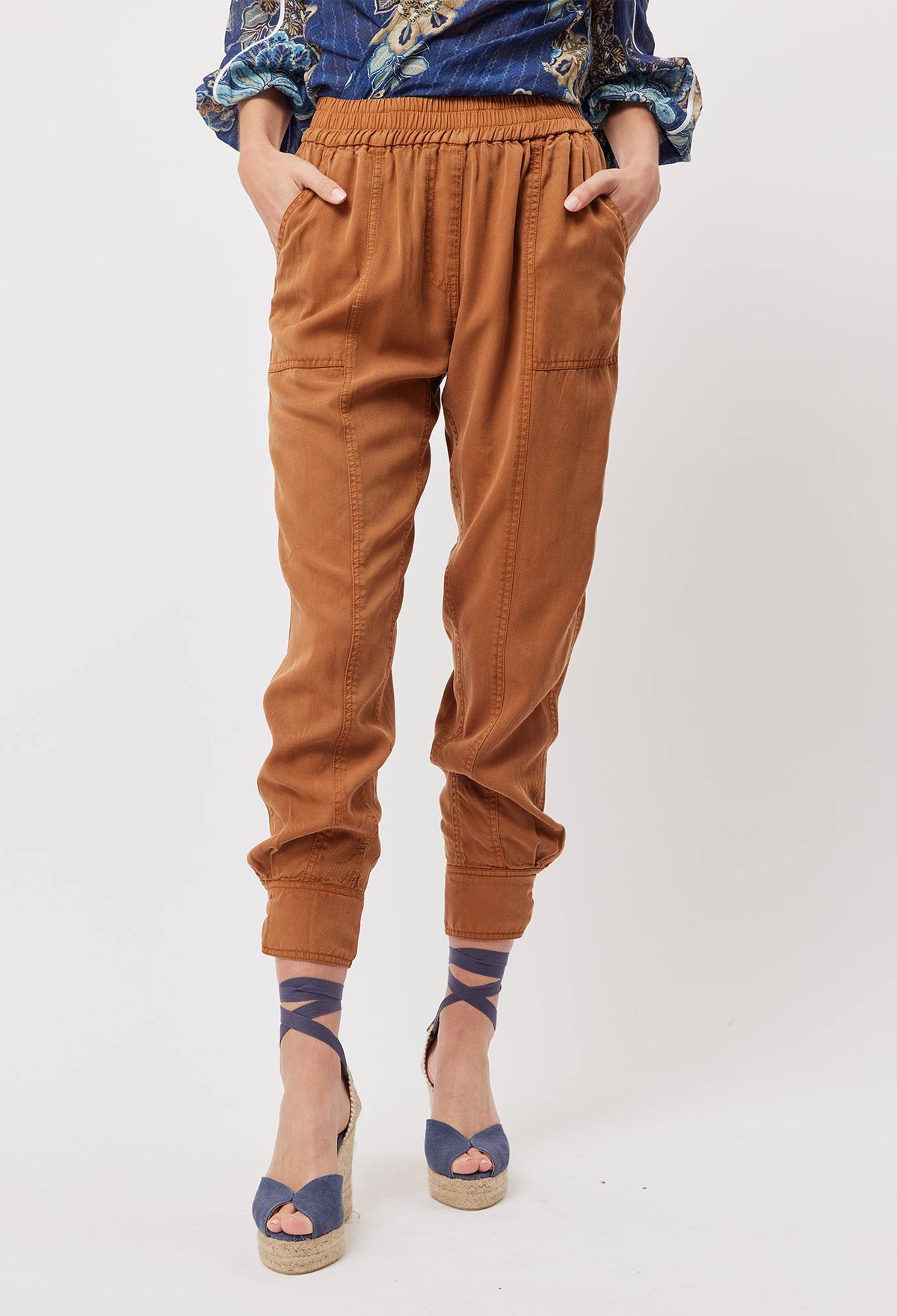 Tulum Tencel Denim Press Stud Jogger in Bronze