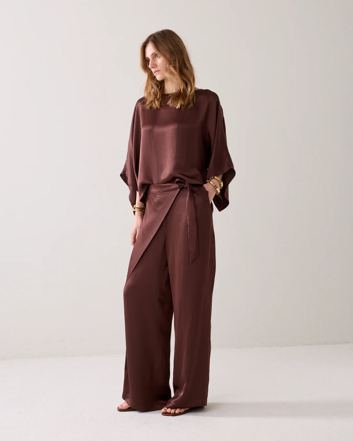 Summum Pants Heavy Silky Touch in Coffee - front
