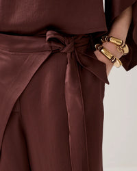 Summum Pants Heavy Silky Touch in Coffee - back