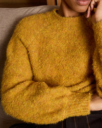 Surkana - Short Bouclé Knitted Sweater in Mustard