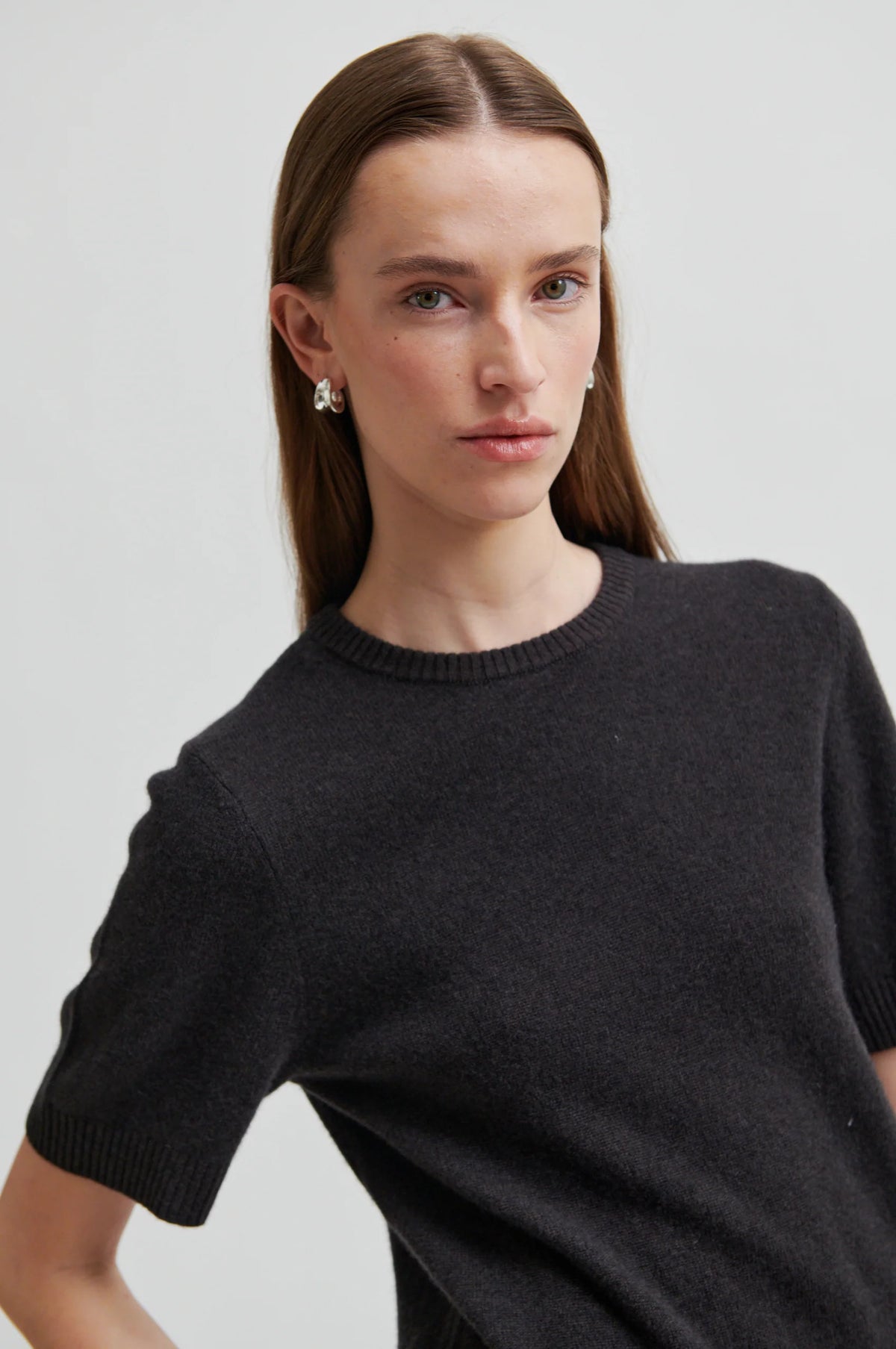 Second Female - Leara Black Sand bow detail knit
