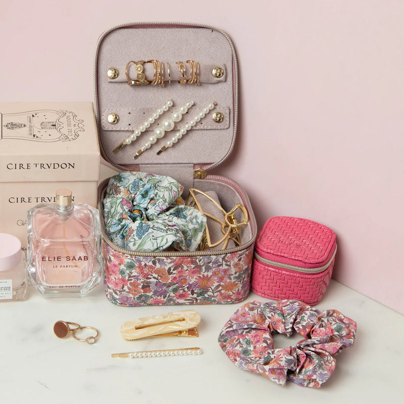Liberty Jewelry Cube