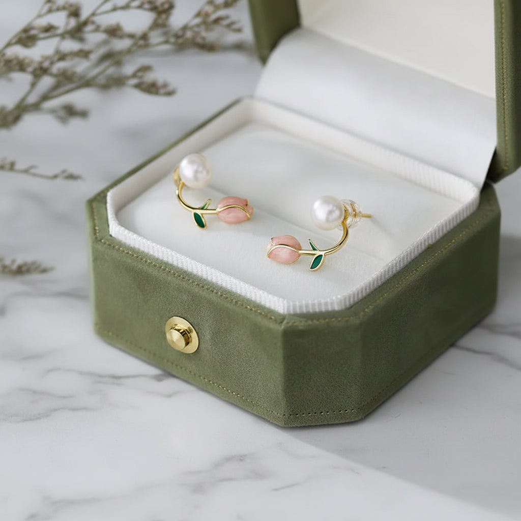 Tulip & Pearl Earring