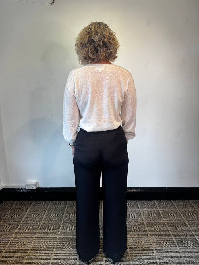 Eder by Anna - Charlotte Black Pants