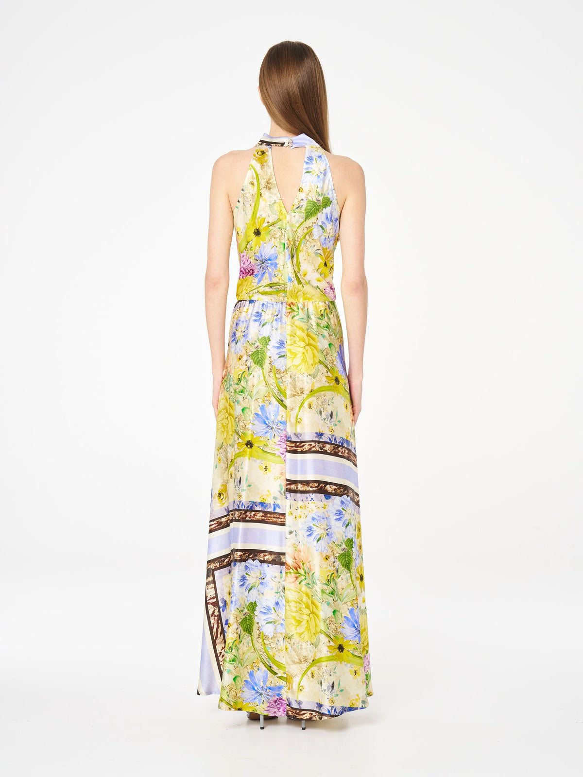 Moss & Spy Alicia Maxi lilac citrus floral, V-shaped back with button closure