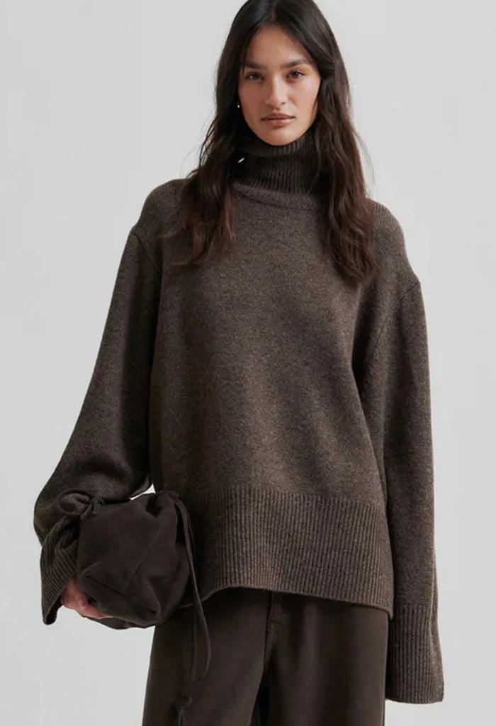 Second Female - Alpha Knit T-Neck - Delicioso