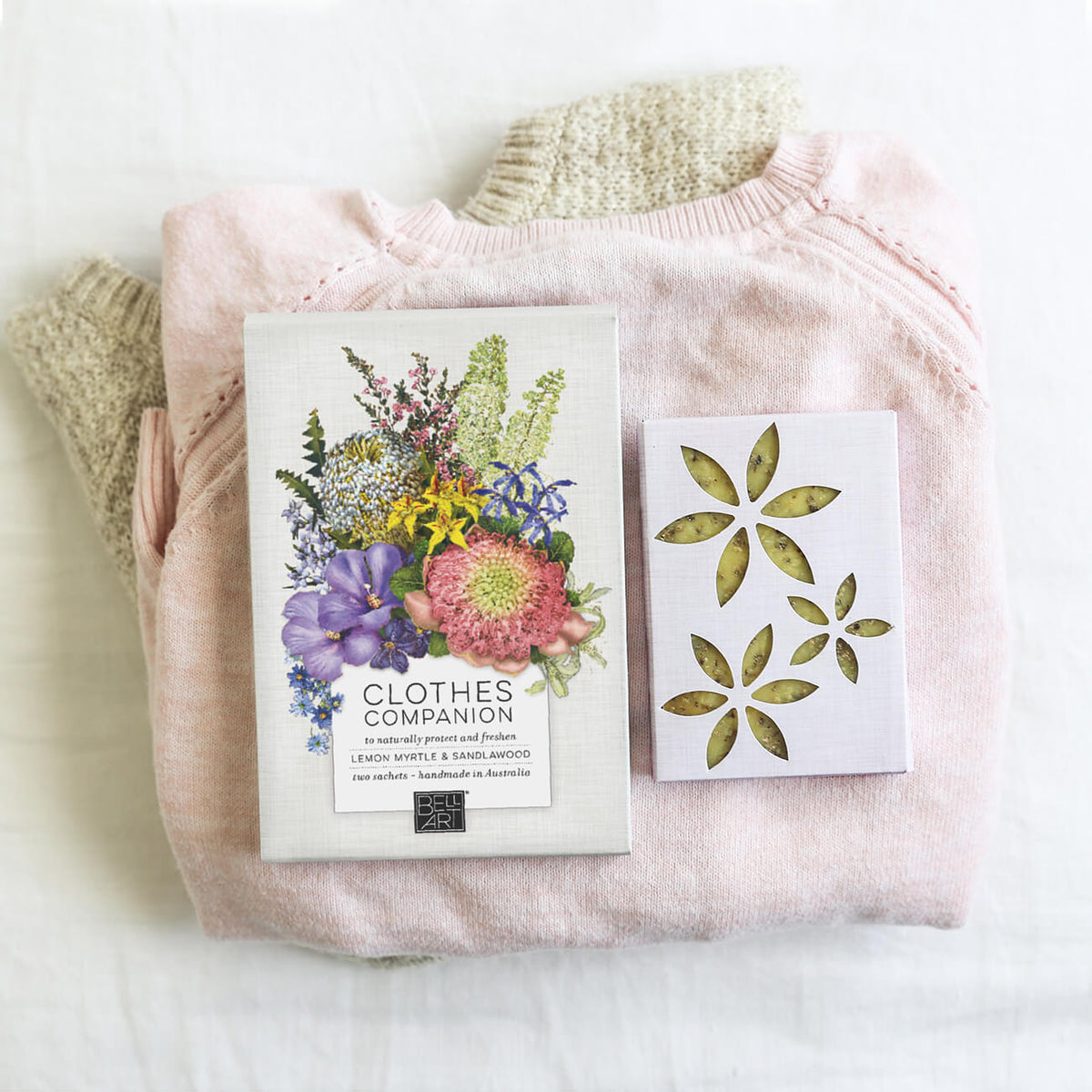 Bell Art Clothes Companion box