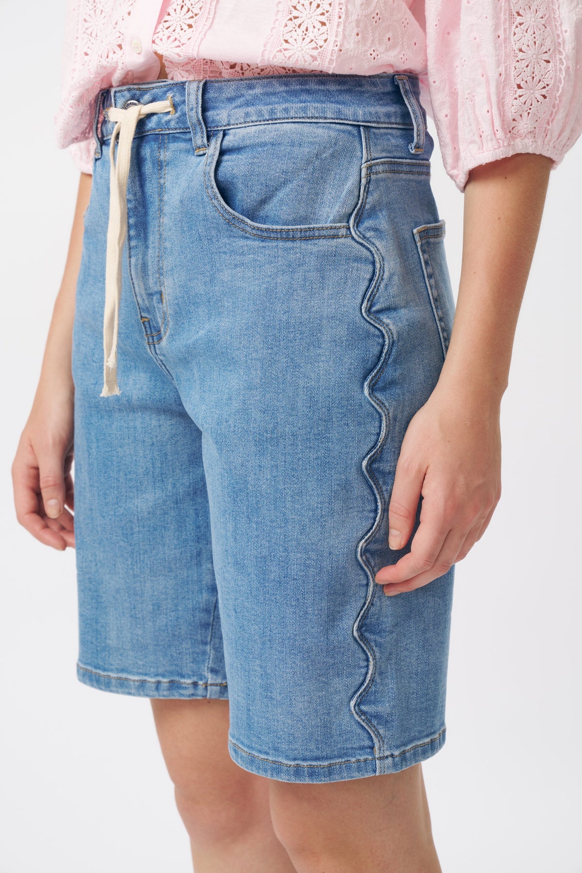 Kireina Bijou Short 70s Blue, back view