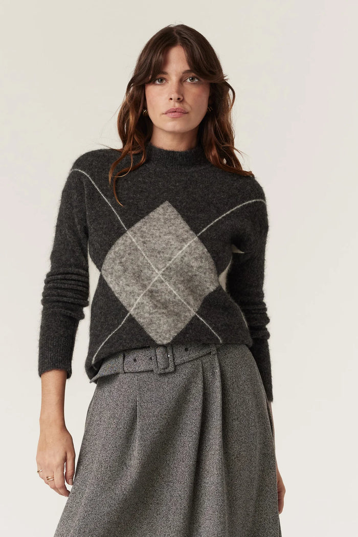 Cable - Aberdeen Argyle Jumper - Charcoal