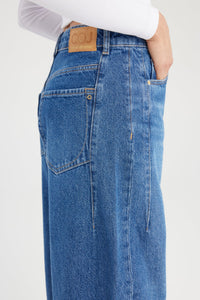 Cup of Joe - Clara balloon Jeans - Mid West Blue