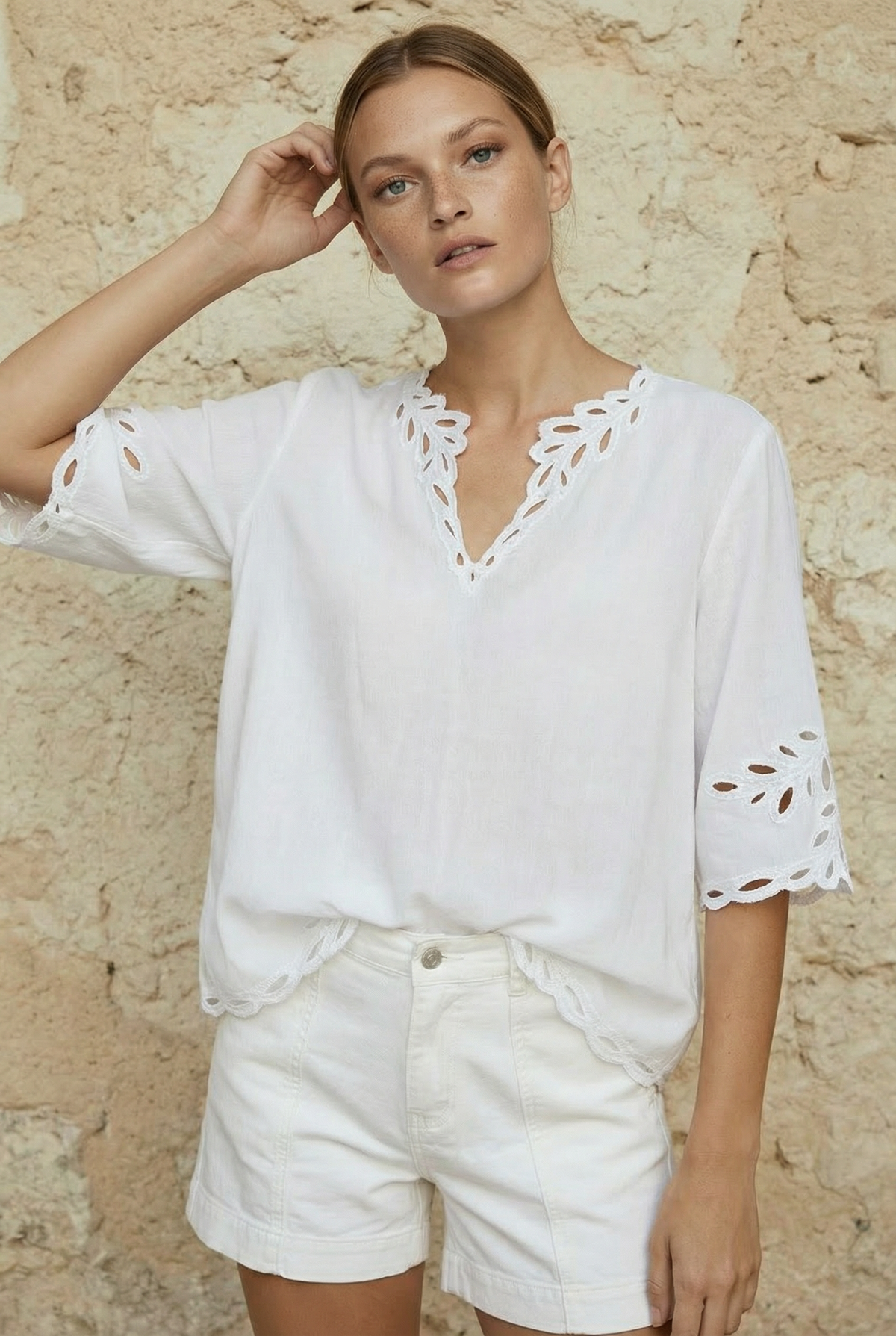 Lola Cordelia linen shirt in baby blue, front