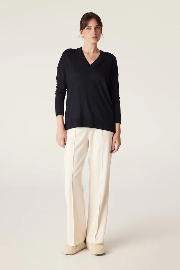 Cable - The Saxon Fine Merino Jumper - Midnight Navy