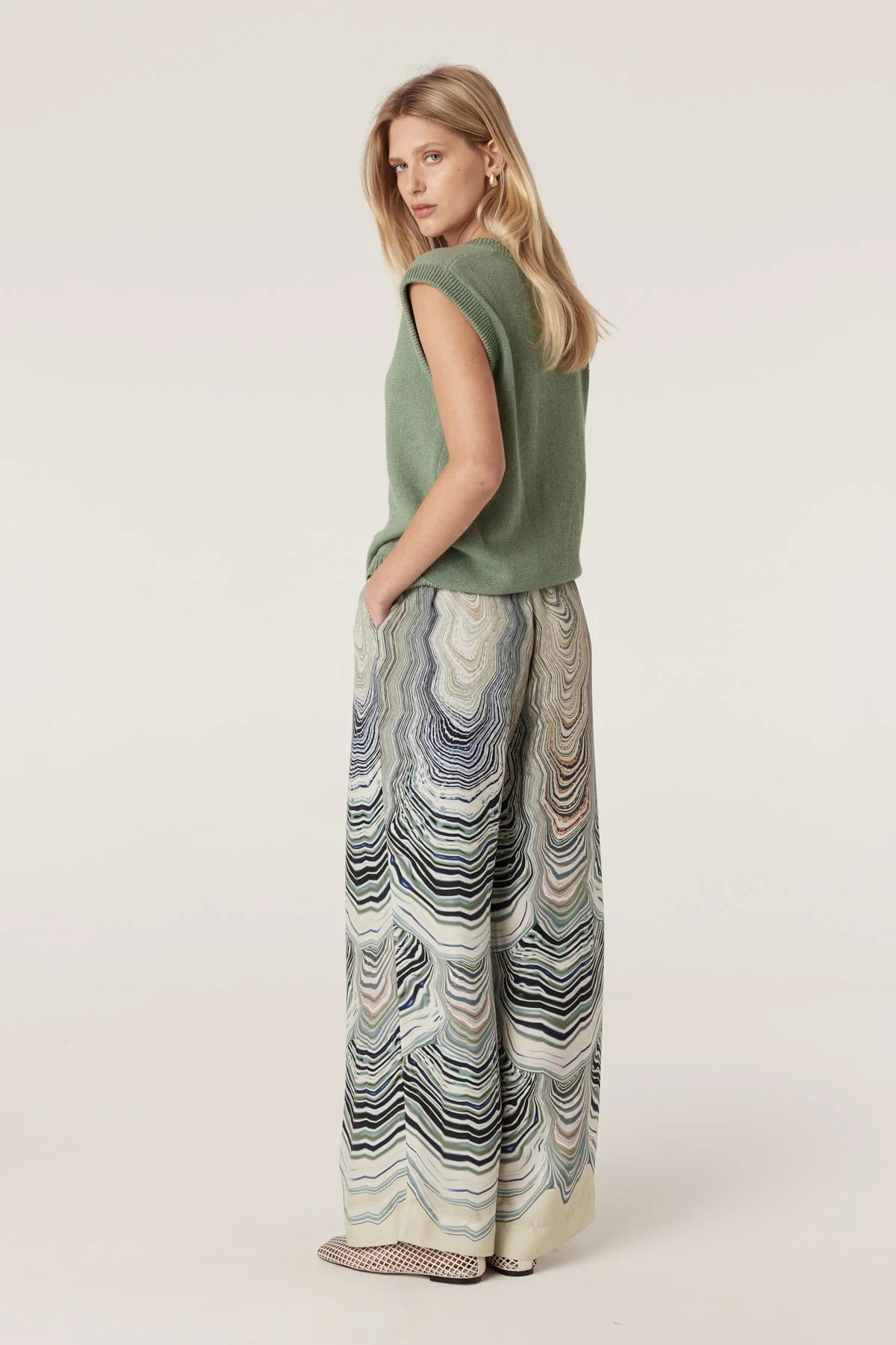 Cable - Flax Scoop Top - Field Green