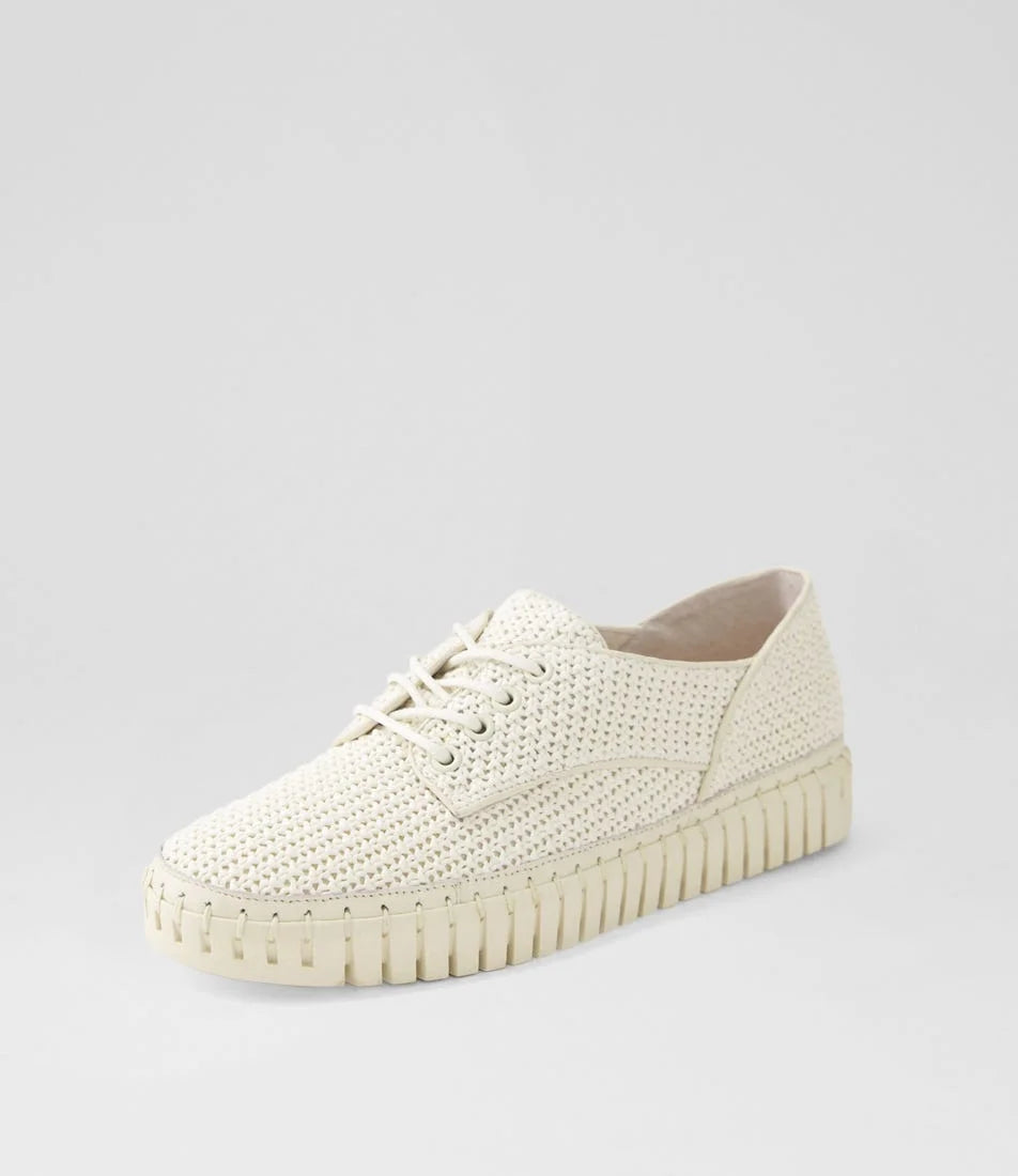 Django & Juliette - Hamburg Synthetic Raffia Sneakers in Nougat