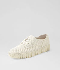 Django & Juliette - Hamburg Synthetic Raffia Sneakers in Nougat