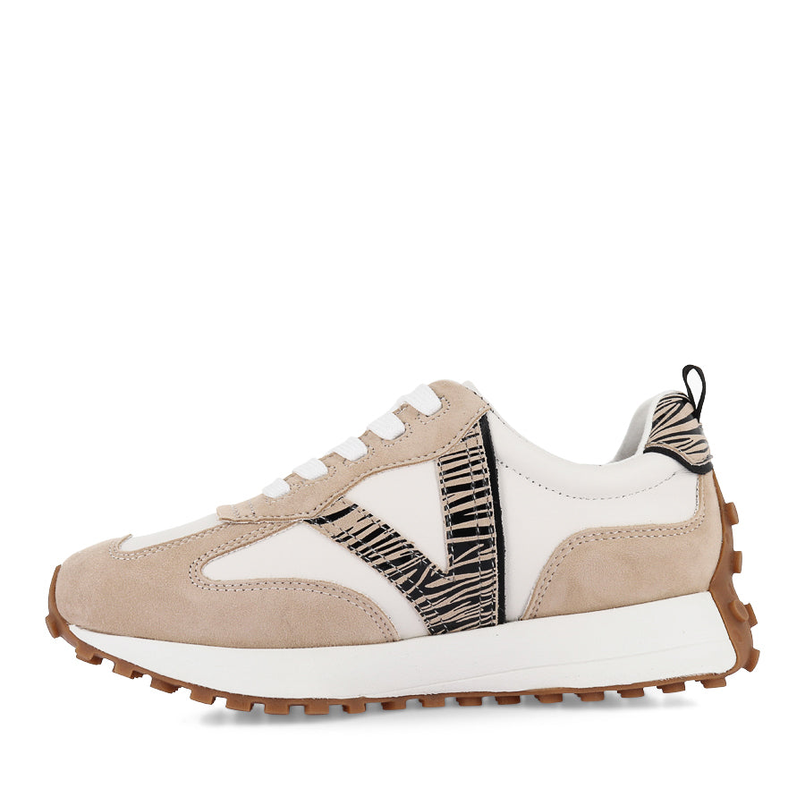 Django & Juliette Orange sneaker in Beige White side view