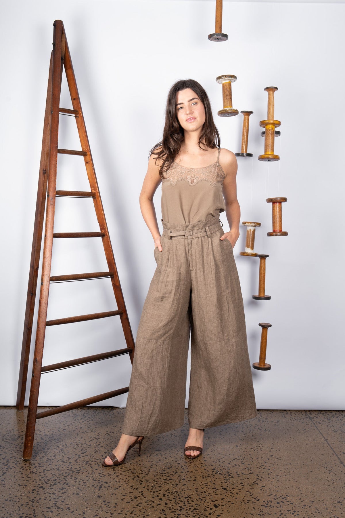 M.A. Dainty Downtown Linen Pant in Rock, styled