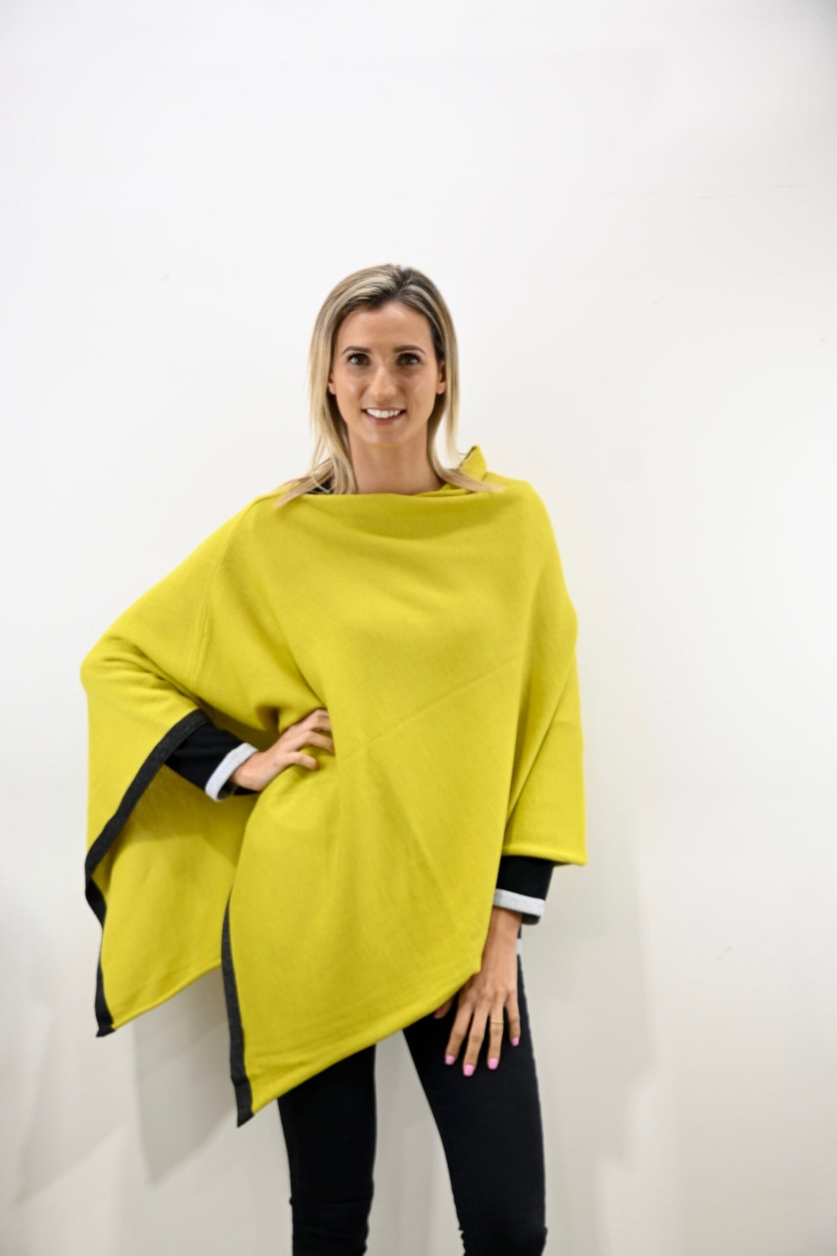 Australian Made Edge Trim Poncho 6121