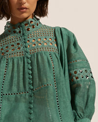 Dedicate Top