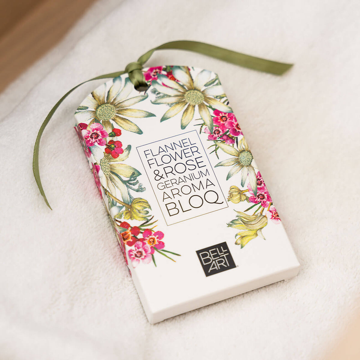 Bell Art Aroma Bloq Flannel Flower and Rose Geranium packaging