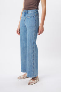 Kireina Freya Jean scallop side seam detail