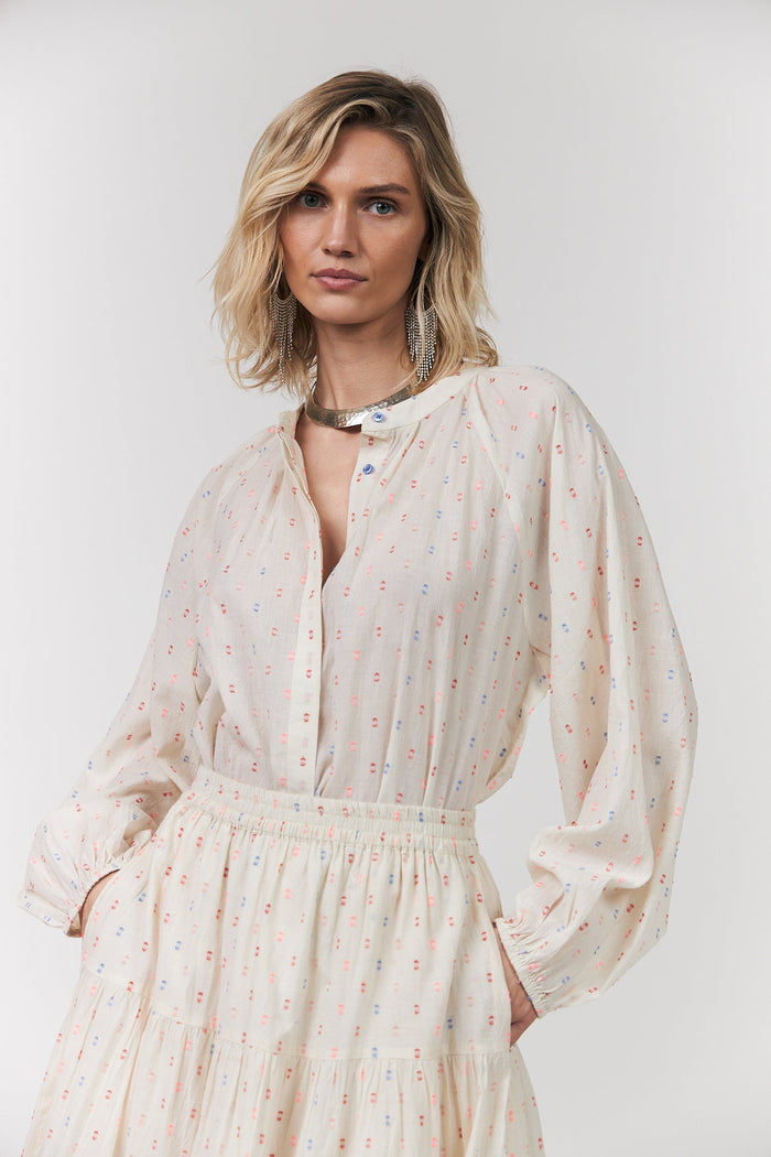 Lollys Laundry Hailey Shirt in Creme
