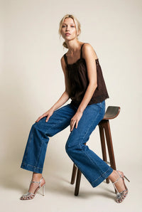 Lola - Lido Linen & Lace Top