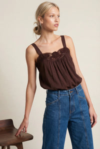 Lola - Lido Linen & Lace Top