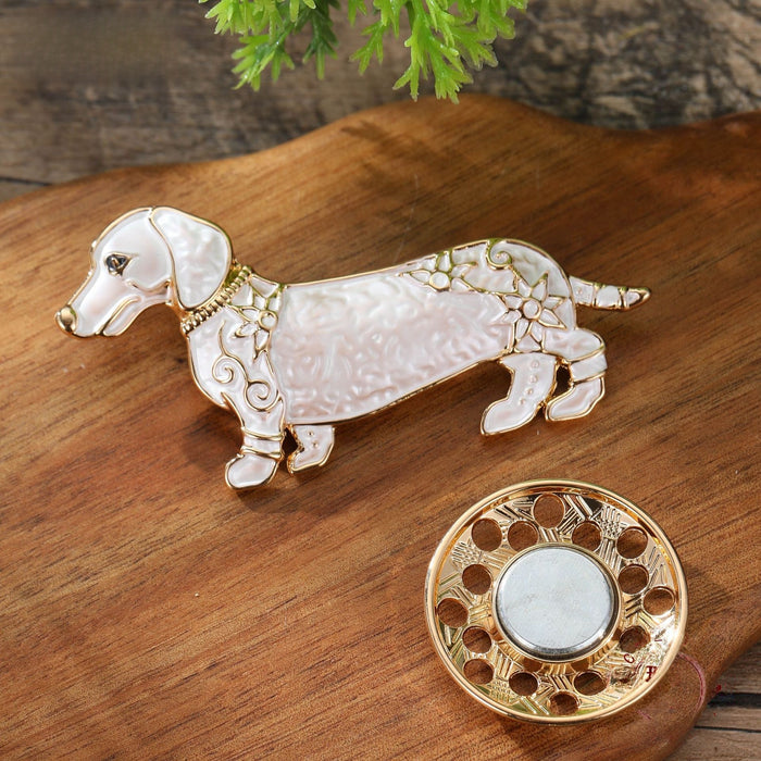 Dachshund Magnetic Brooch