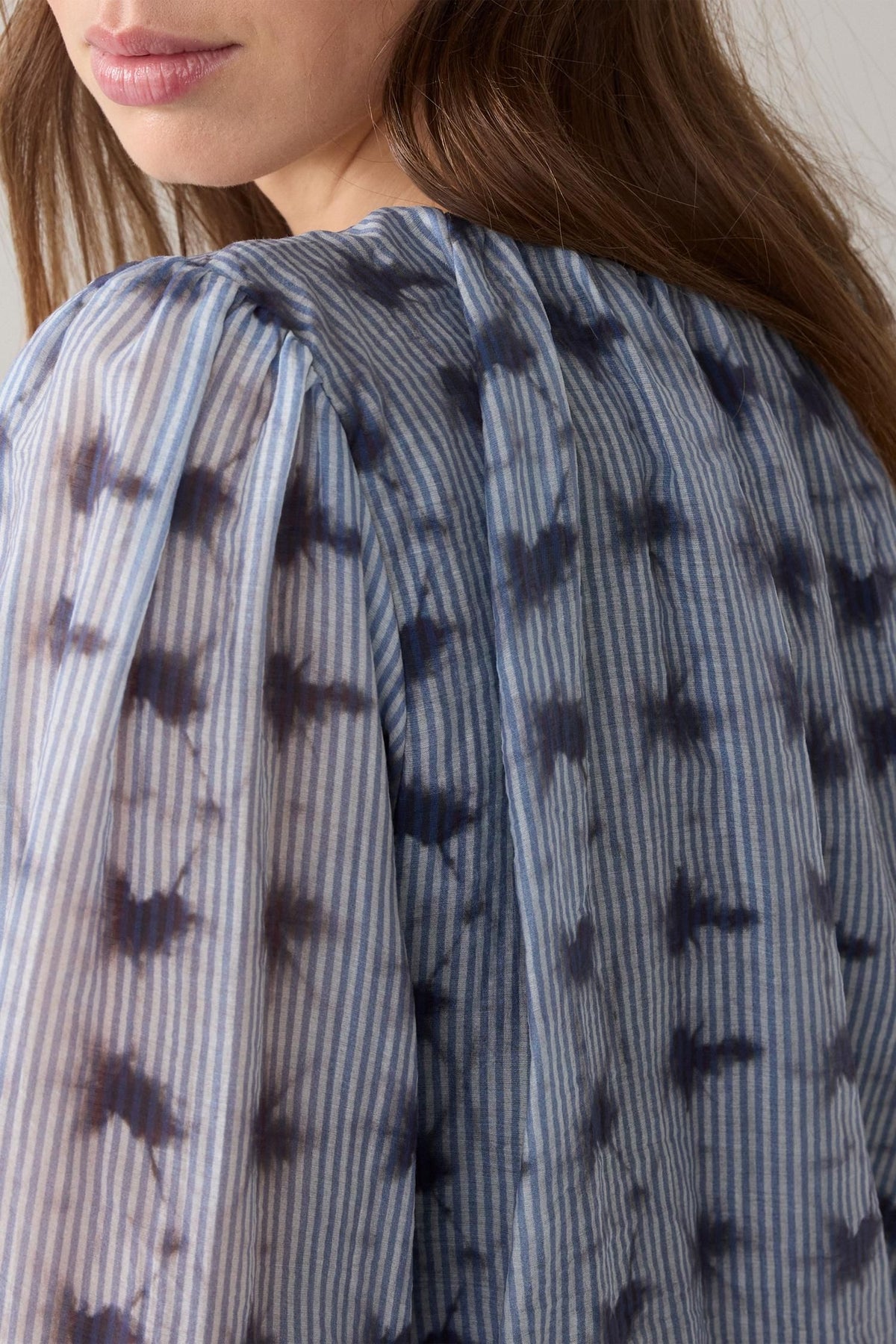 Summum - Tie Dye Stripe Top - Soft Blue