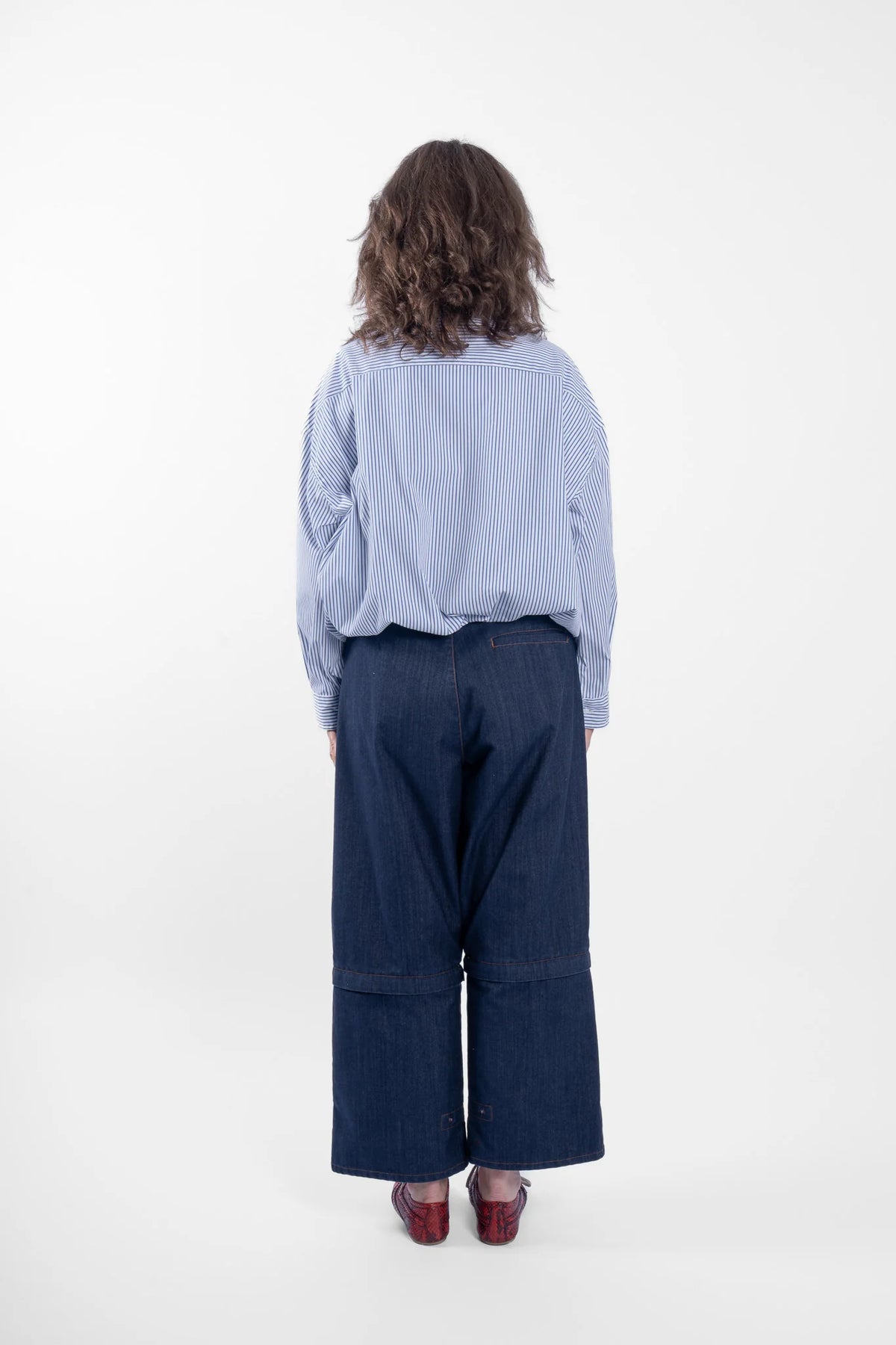 M.A. Dainty Treetops — White/Blue Stripe