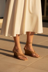 Mollini - Febbe Thong Wedge Sandal - Coffee