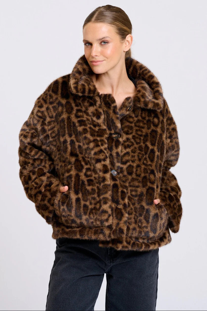 Shirty - Leopard Reverso Short Faux Fur Trench Coat
