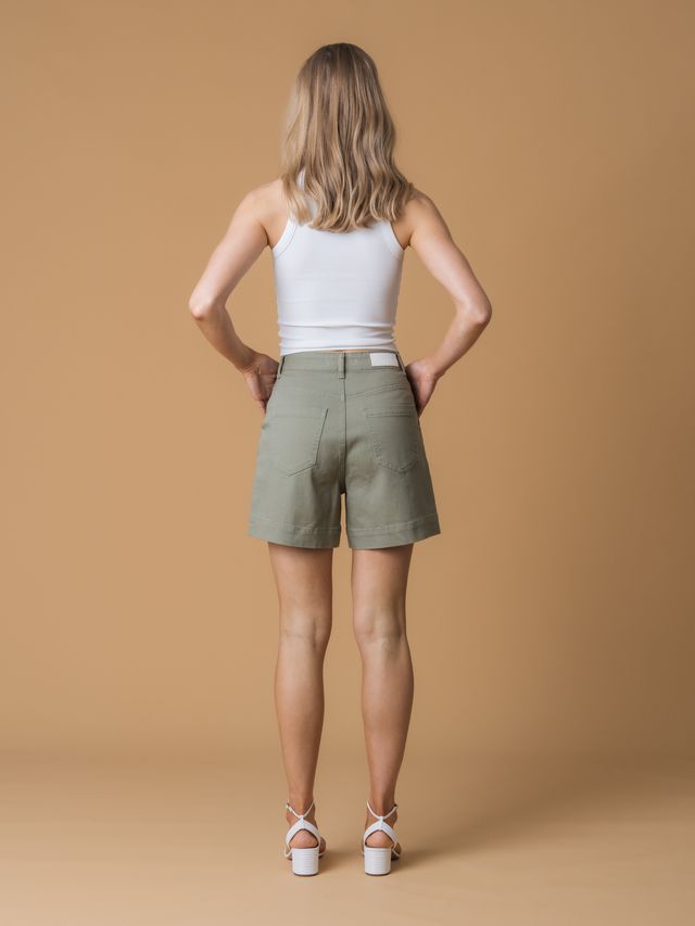 ATTE Jackie Short in Olive