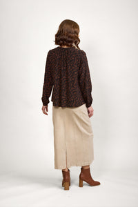 Knewe Label - Story Top
