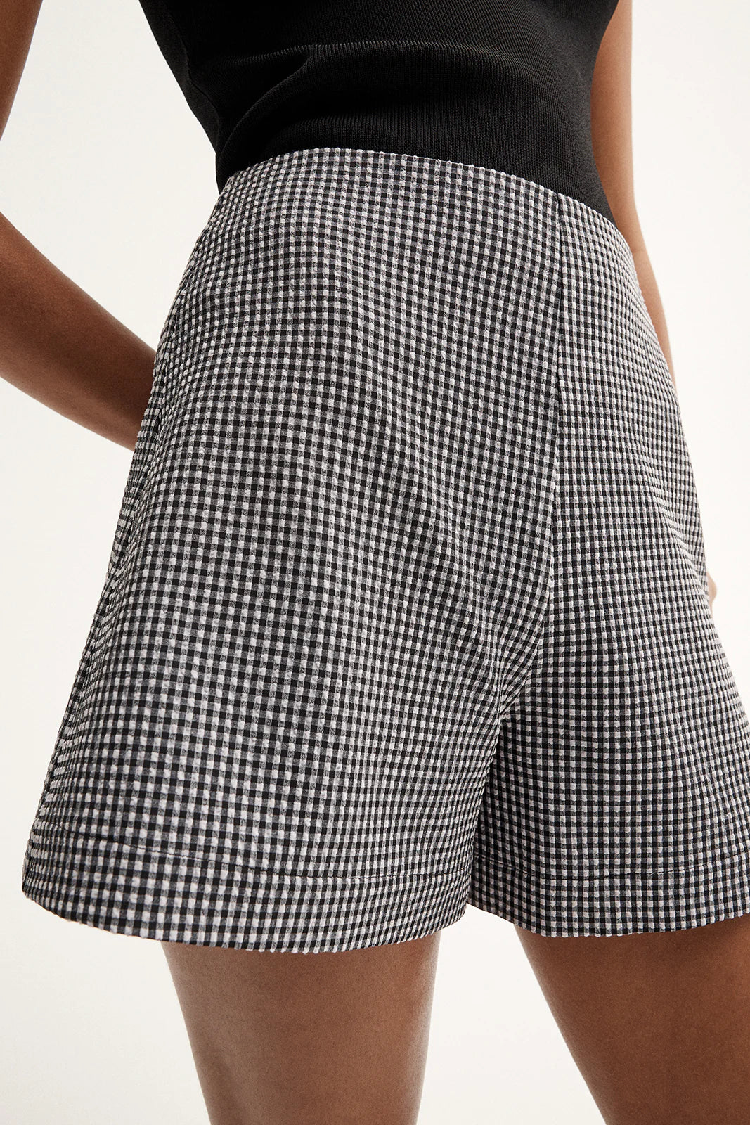 Elka - Tessa Short in Black & White Gingham