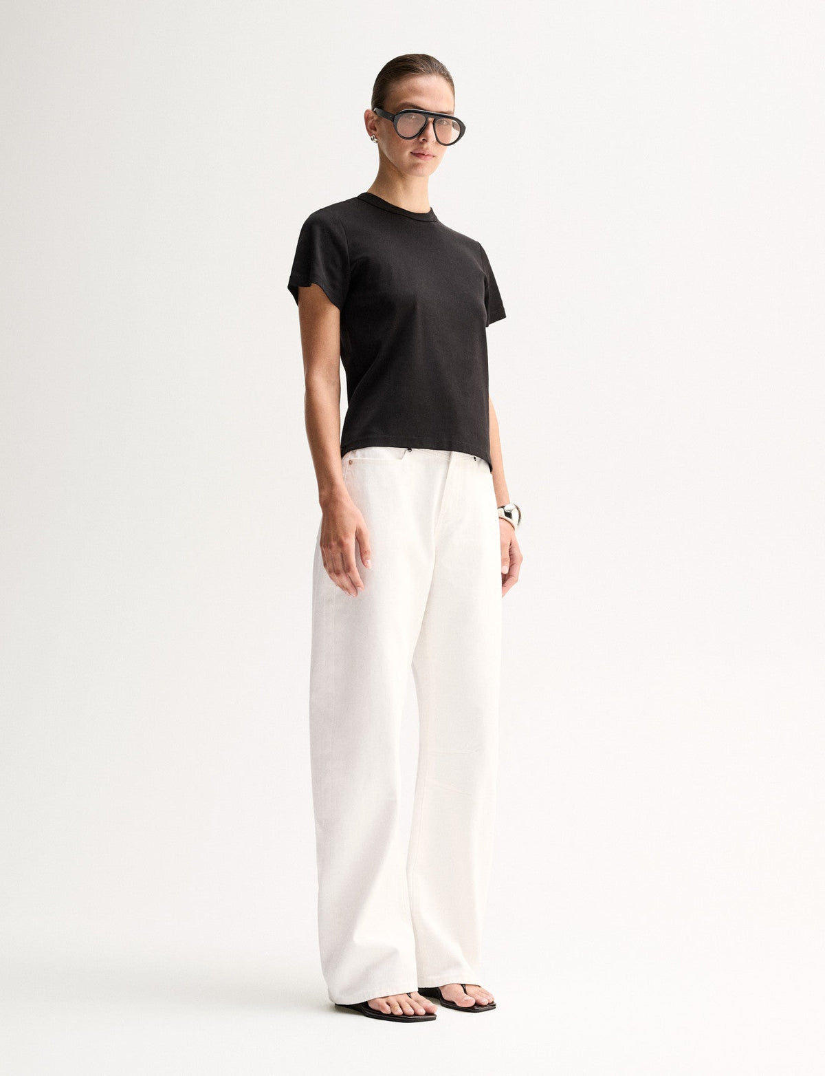 Elka Collective Zoe Tee black - side view