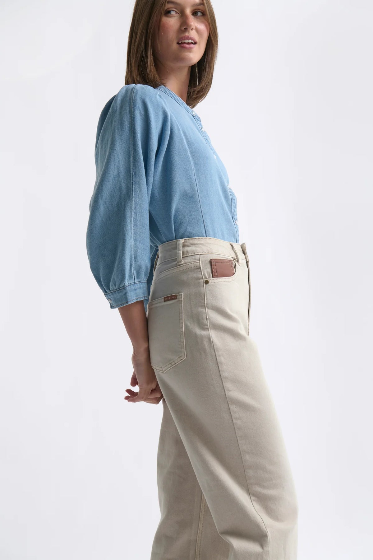 Kireina - Bonnie Jean in Sand with Leather Pocket