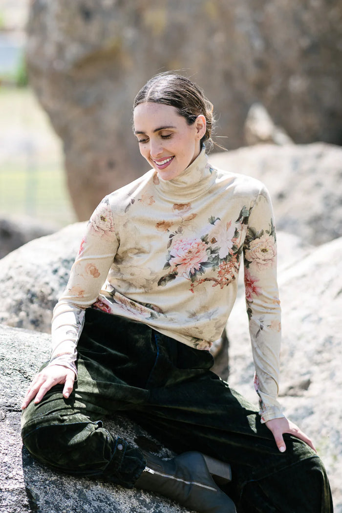 M.A.Dainty - Humpty Top - Oriental Garden