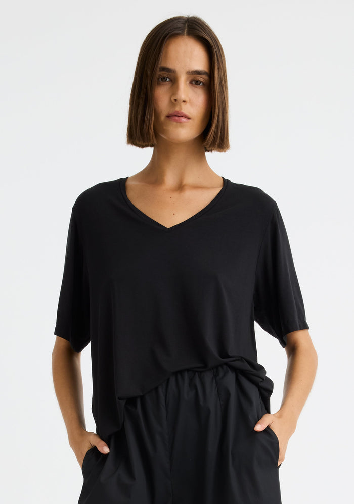 Morrison Millie V-Neck Tee in Black