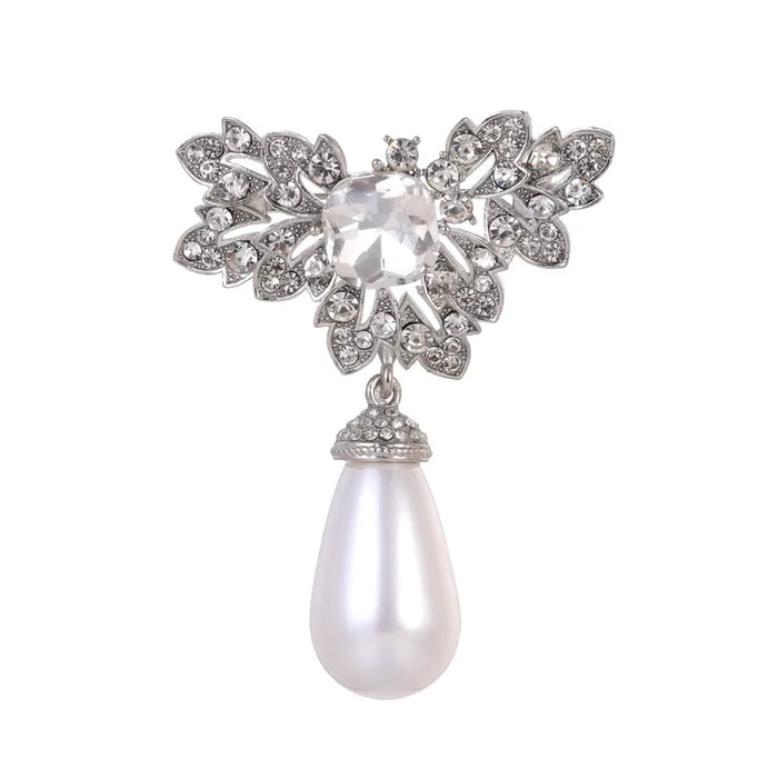 Nostalgia Brooch with Pearl and Zircon