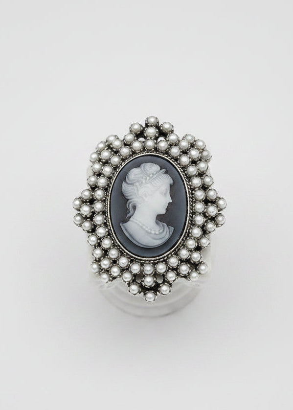 Cameo Retro Brooches