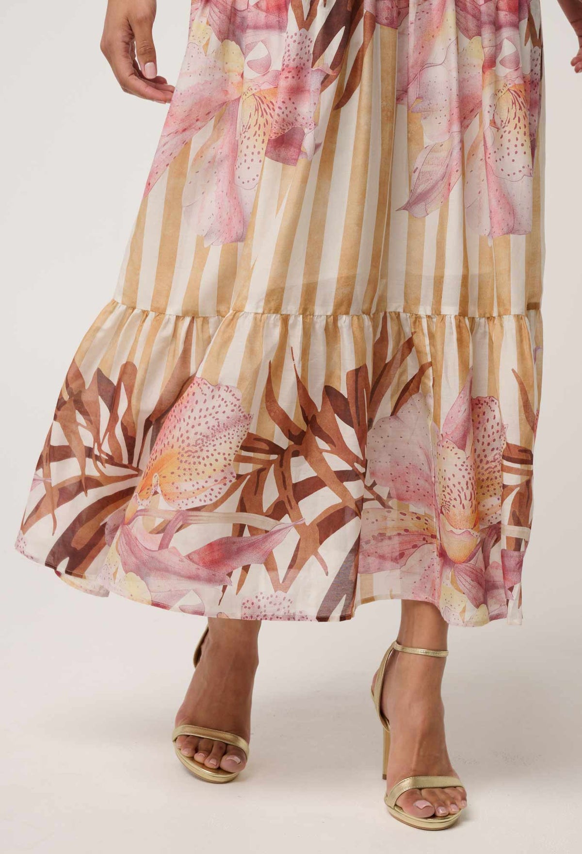 Once Was Clea Tiered Dress Golden Promenade - print detail