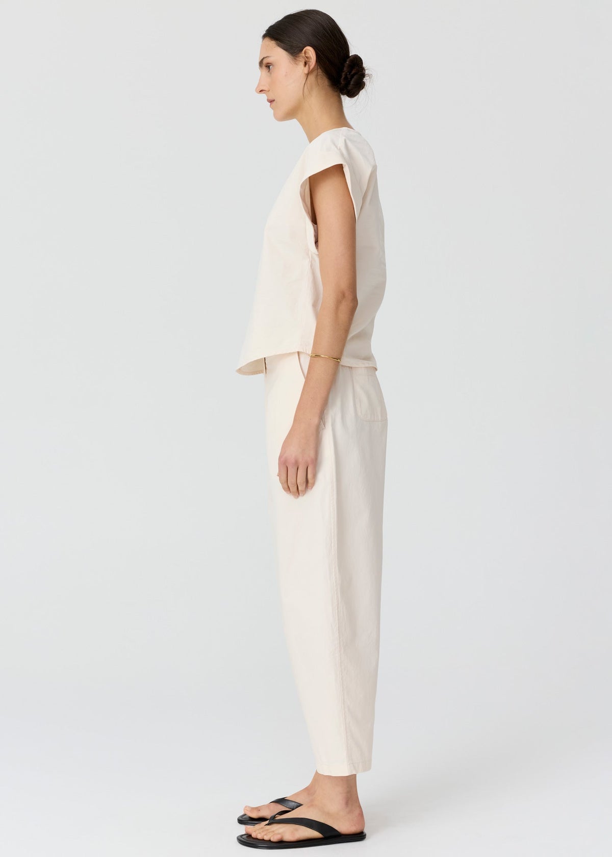 POL Alma Barrel Pant Pebble back